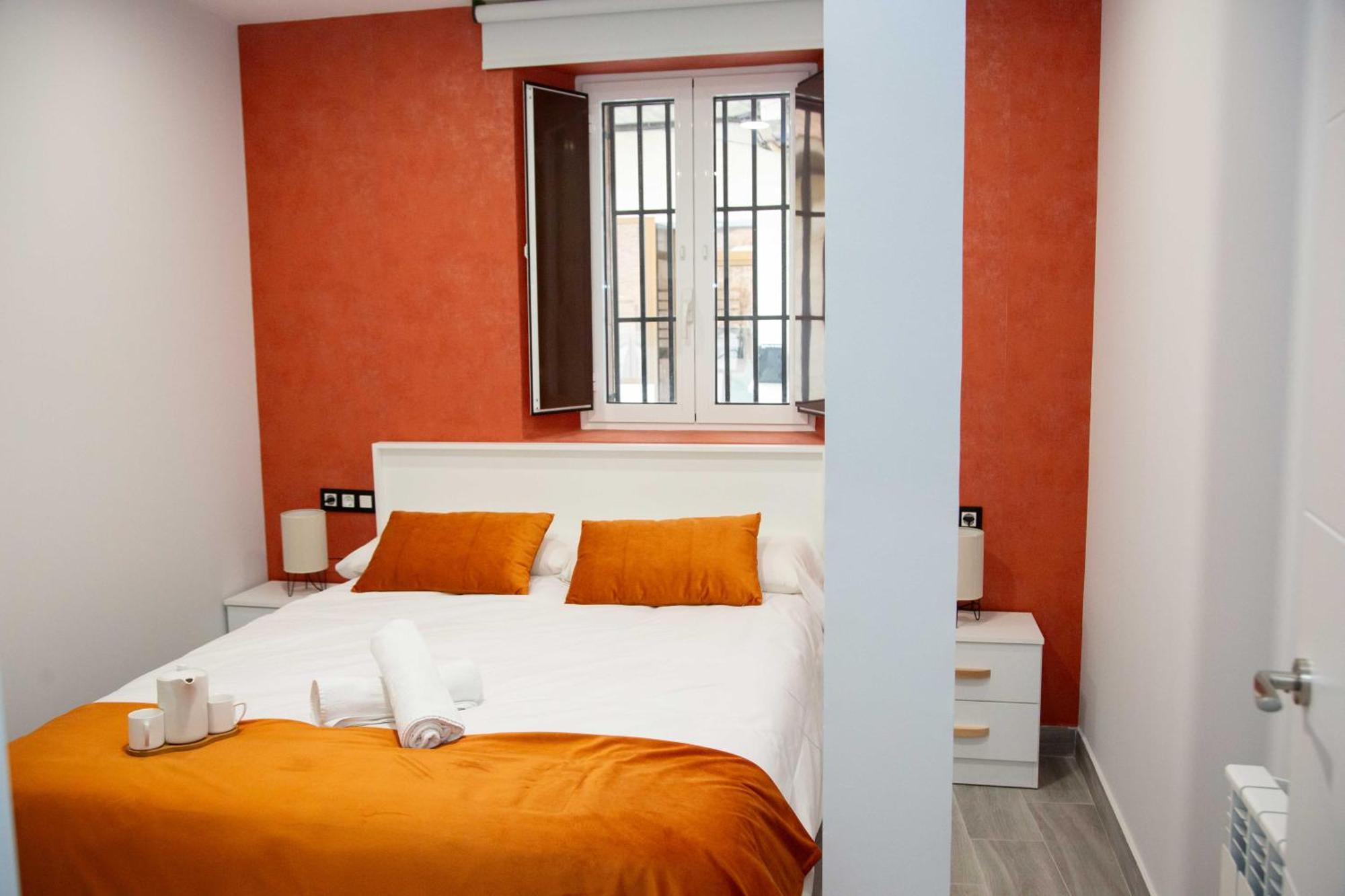 Pregonero Urban Suites - Naranja Soria Bagian luar foto
