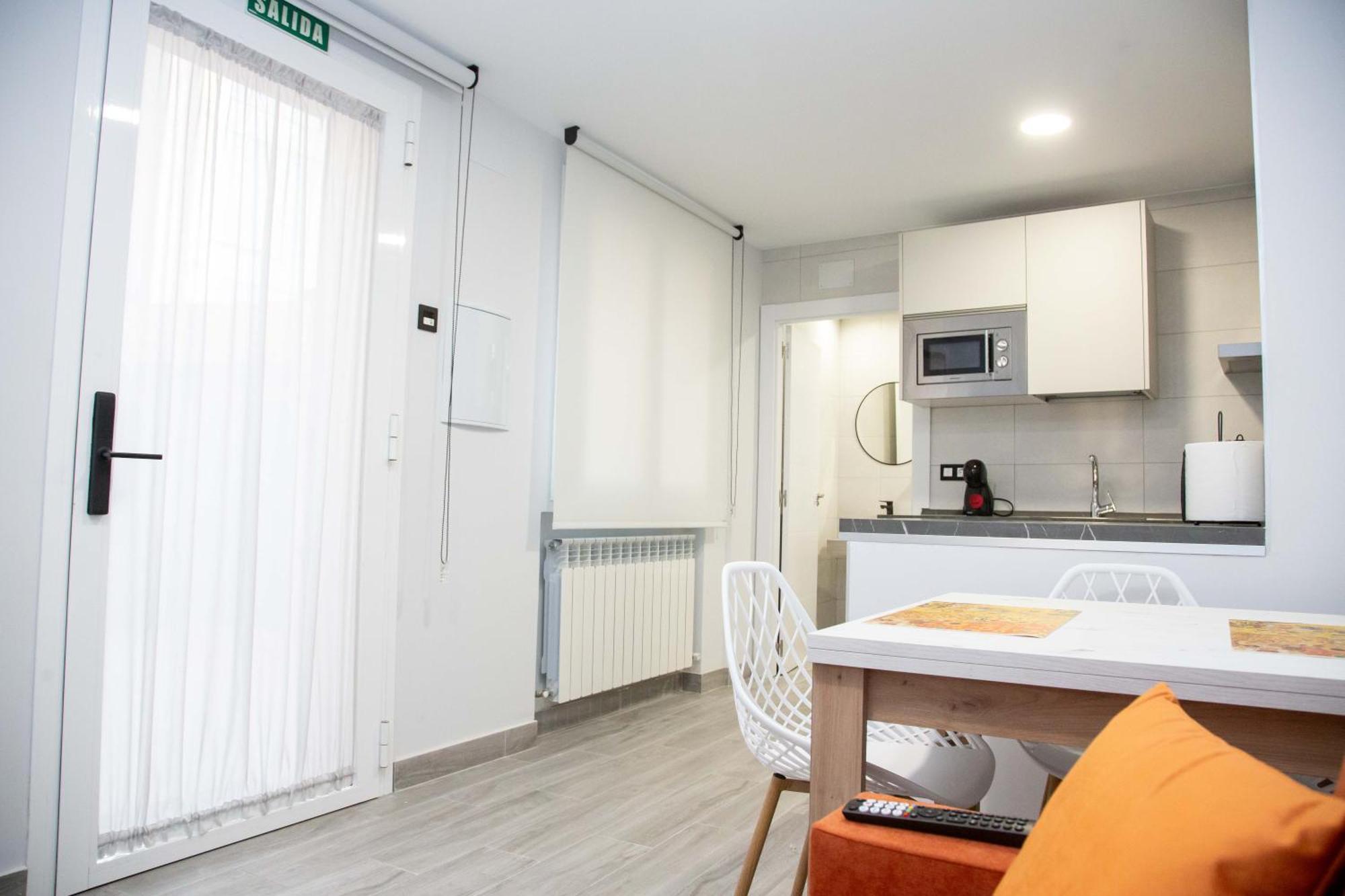 Pregonero Urban Suites - Naranja Soria Bagian luar foto