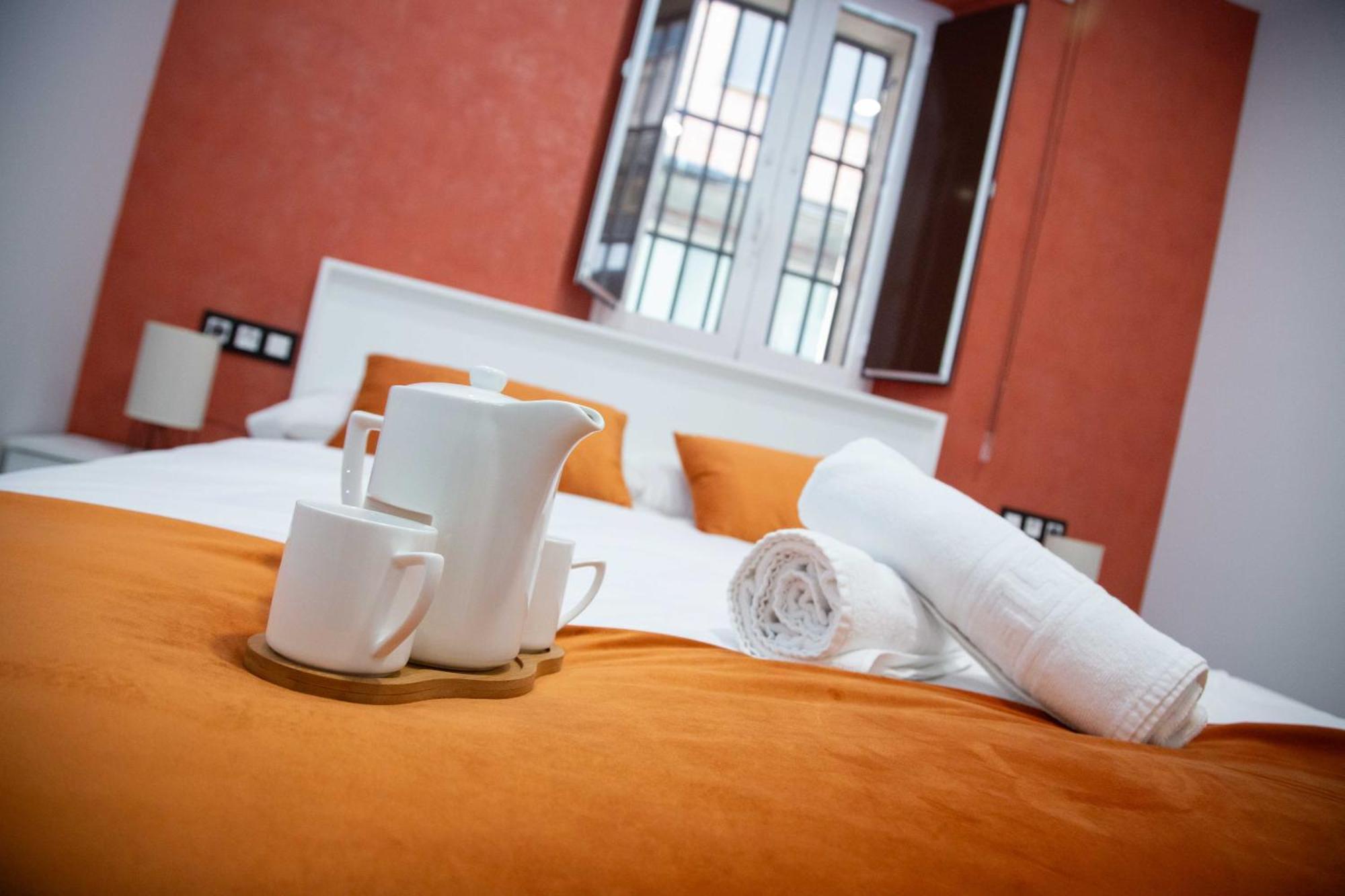 Pregonero Urban Suites - Naranja Soria Bagian luar foto
